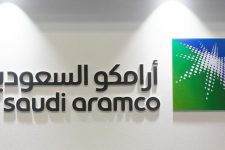 Нафтениот гигант Saudi Aramco продава имот вреден милијарди: Саудиска Арабија се подготвува за ерата по нафтата