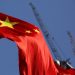 Индексите паѓаат поради сомнежите за силното закрепнување на Кина