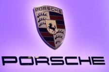 Порше планира дополнителни отпуштања поради пад на продажбата во Кина