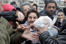 Македонија задолжена до гуша, треба да вратиме 9 милијарди евра