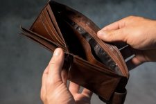 Во Македонија секој петти граѓанин е сиромашен!