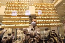 Падна златото, денес грам се продава за 123 евра
