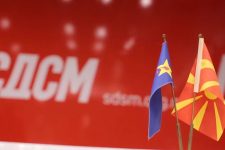 СДСМ: ВМРО-ДПМНЕ планира да земе мигранти за кредит од 6 милијарди евра