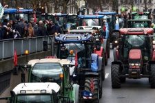 Силна реакција на работниците во Белгија: „Подолго работно време, помалку пензија – не!