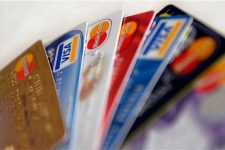 Милиони корисници на банкомати во САД ќе добијат надомест од Виза и Мастеркад