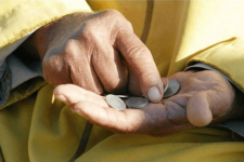 Семејниот буџет во црвено, граѓаните со празни паричници по празниците