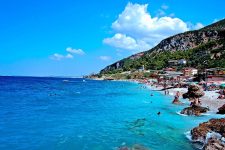 Албанија инкасирала над 5,7 милијарди евра од странски туристи