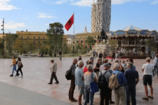 Албанија: Туристите потрошиле 2,1 милијарди евра, дијаспората 1,3 милијарди за шест месеци