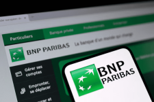 BNP Paribas во ексклузивни преговори за купување на единицата за лизинг возила на Mercedes-Benz во зделка вредна 1,2 милијарди долари