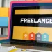 Глобалните компании се свртуваат кон фриленсери додека продолжуваат отпуштањата