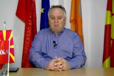 Платата во образование доцни, реагира лидерот на СОНК