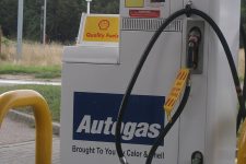 Поефтини плинот