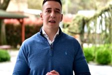 СДСМ бара студентите на Work and Travel да не плаќаат данок