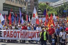 Синдикалната минимална кошница три месеци по ред расте побрзо од минималната плата