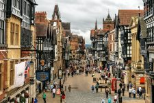 Британците имаат сè помалку пари за храна и греење