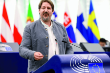 Вајц со остра критика: Во последната година не видовме напредок ниту реформи кај Македонија