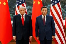 Трамп се пофали со „историски“ договор со Кина вреден милијарди долари