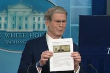 Нова банкнота со ликот на Трамп чека укинување на закон стар 160 години