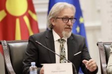 Доцнењето на исплатата на социјалната помош ги остави во неизвесност најзагрозените семејства