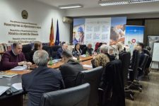 МОН доделува по 600.000 денари за 14 истражувачки проекти