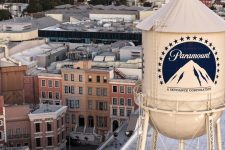 Одобрено медиумското спојување вредно 111 милијарди долари