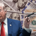 Трамп стана првиот претседател кој се потпишал на американскиот долар