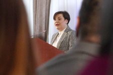 Кочоска: Јавниот долг останува во проекцијата, еврообврзницата в година може да се реализира во два дела